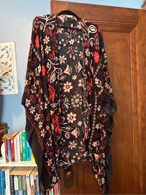 easel Black Floral Top with Red and Cream Blooms